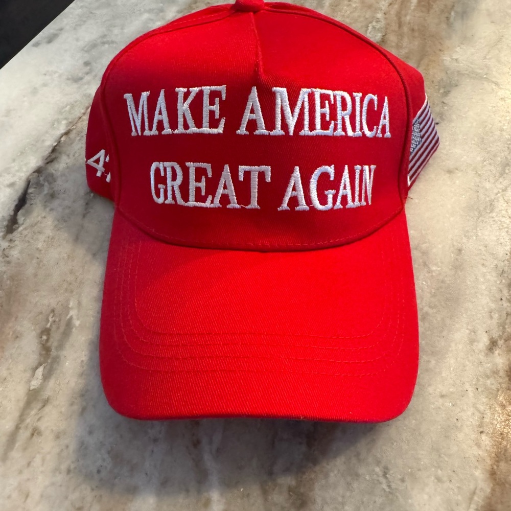 Red 'Make America Great Again' Cap